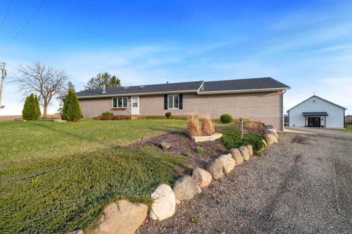 5380 Steward, ROCKFORD, Illinois 61101, 3 Bedrooms Bedrooms, ,2 BathroomsBathrooms,House,For Sale,Steward,202601931