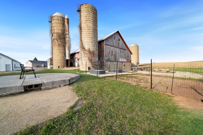 5380 Steward, ROCKFORD, Illinois 61101, 3 Bedrooms Bedrooms, ,2 BathroomsBathrooms,House,For Sale,Steward,202601931