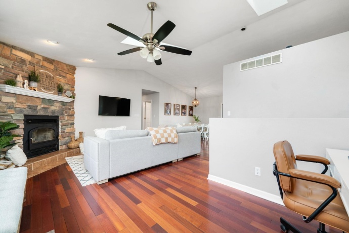 5380 Steward, ROCKFORD, Illinois 61101, 3 Bedrooms Bedrooms, ,2 BathroomsBathrooms,House,For Sale,Steward,202601931