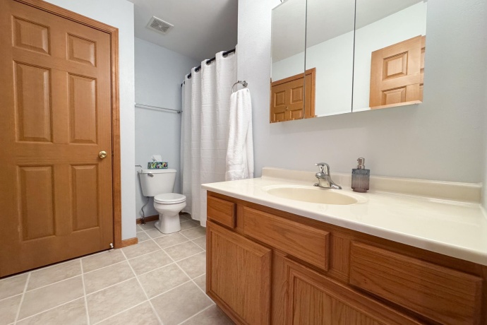 3008 Hamlin, MACHESNEY PARK, Illinois 61115, 3 Bedrooms Bedrooms, ,2 BathroomsBathrooms,House,For Sale,Hamlin,202601932