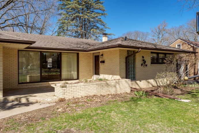 3432 COURT, ROCKFORD, Illinois 61103, 3 Bedrooms Bedrooms, ,1 BathroomBathrooms,House,For Sale,COURT,202601933