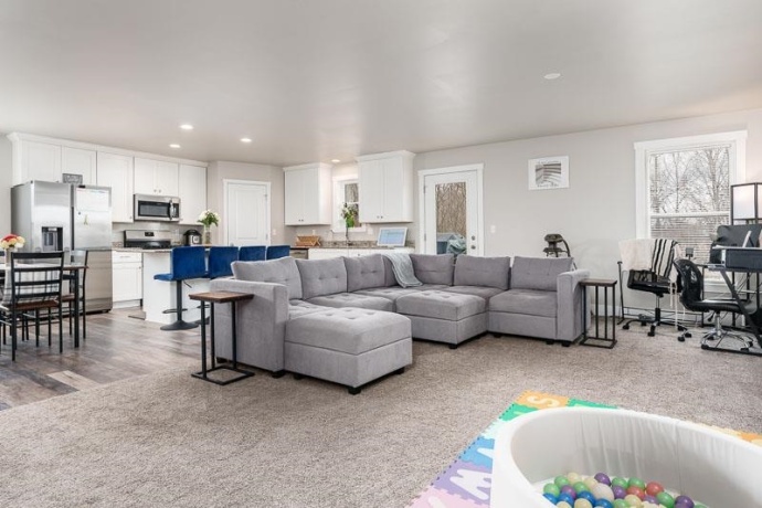 15044 Yellowstone, SOUTH BELOIT, Illinois 61080, 3 Bedrooms Bedrooms, ,2 BathroomsBathrooms,House,For Sale,Yellowstone,202601935