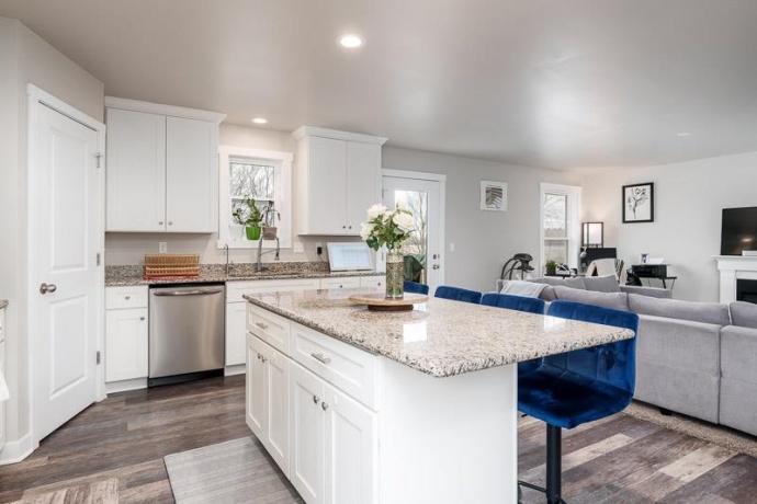 15044 Yellowstone, SOUTH BELOIT, Illinois 61080, 3 Bedrooms Bedrooms, ,2 BathroomsBathrooms,House,For Sale,Yellowstone,202601935