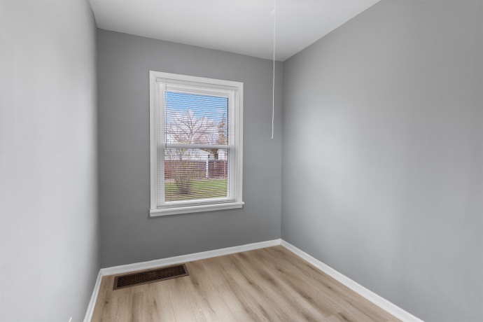 128 8th, ROCHELLE, Illinois 61068, 3 Bedrooms Bedrooms, ,1 BathroomBathrooms,House,For Sale,8th,202601936