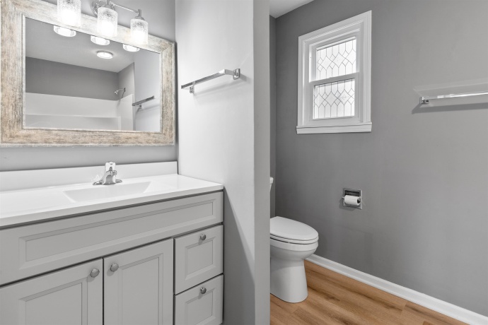 128 8th, ROCHELLE, Illinois 61068, 3 Bedrooms Bedrooms, ,1 BathroomBathrooms,House,For Sale,8th,202601936