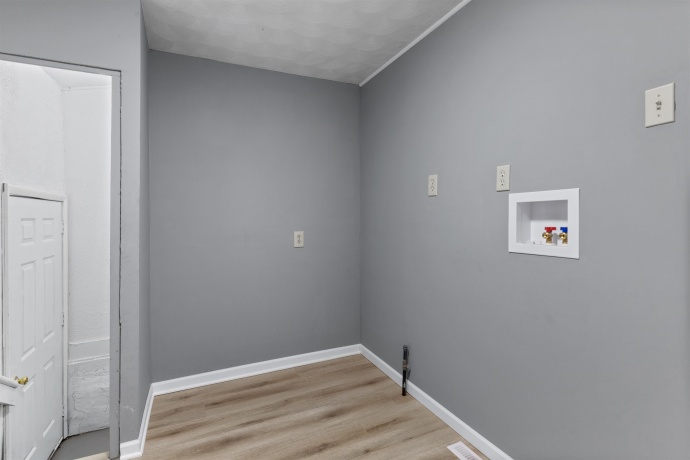 128 8th, ROCHELLE, Illinois 61068, 3 Bedrooms Bedrooms, ,1 BathroomBathrooms,House,For Sale,8th,202601936