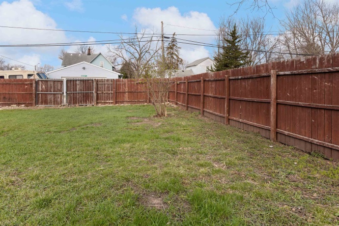 128 8th, ROCHELLE, Illinois 61068, 3 Bedrooms Bedrooms, ,1 BathroomBathrooms,House,For Sale,8th,202601936