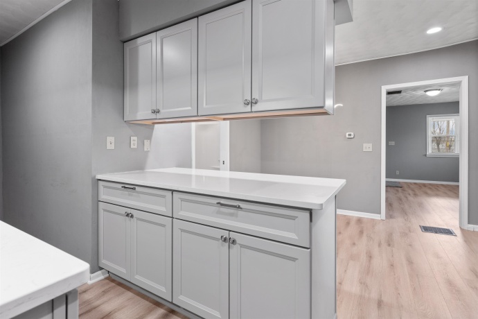 128 8th, ROCHELLE, Illinois 61068, 3 Bedrooms Bedrooms, ,1 BathroomBathrooms,House,For Sale,8th,202601936