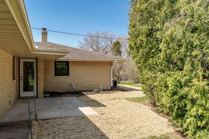 3618 BELVOIR, ROCKFORD, Illinois 61107, 3 Bedrooms Bedrooms, ,2 BathroomsBathrooms,House,For Sale,BELVOIR,202601937