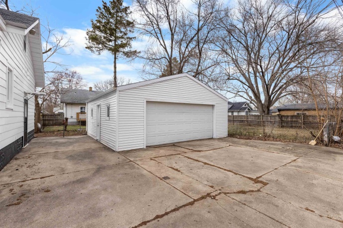 1617 CUSTER, ROCKFORD, Illinois 61103, 2 Bedrooms Bedrooms, ,1 BathroomBathrooms,House,For Sale,CUSTER,202601748