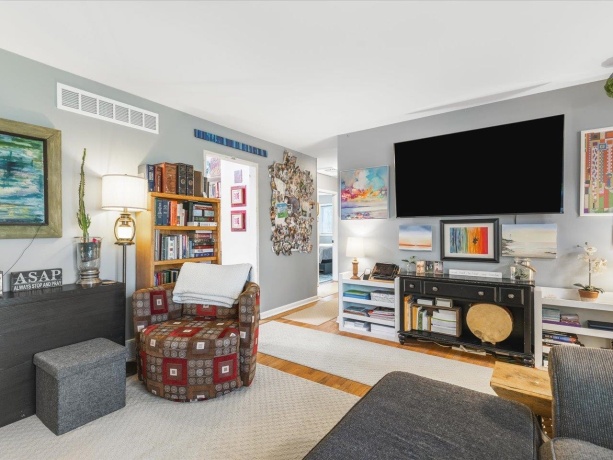 6127 Oak, BYRON, Illinois 61010, 3 Bedrooms Bedrooms, ,2 BathroomsBathrooms,House,For Sale,Oak,202601941