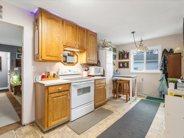 6127 Oak, BYRON, Illinois 61010, 3 Bedrooms Bedrooms, ,2 BathroomsBathrooms,House,For Sale,Oak,202601941