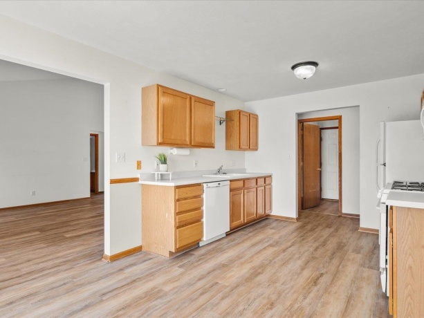 518 Breezeway, PEARL CITY, Illinois 61062, 3 Bedrooms Bedrooms, ,2 BathroomsBathrooms,House,For Sale,Breezeway,202601942