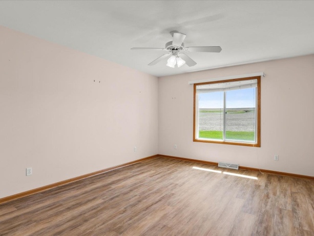 518 Breezeway, PEARL CITY, Illinois 61062, 3 Bedrooms Bedrooms, ,2 BathroomsBathrooms,House,For Sale,Breezeway,202601942