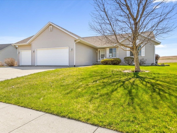 518 Breezeway, PEARL CITY, Illinois 61062, 3 Bedrooms Bedrooms, ,2 BathroomsBathrooms,House,For Sale,Breezeway,202601942