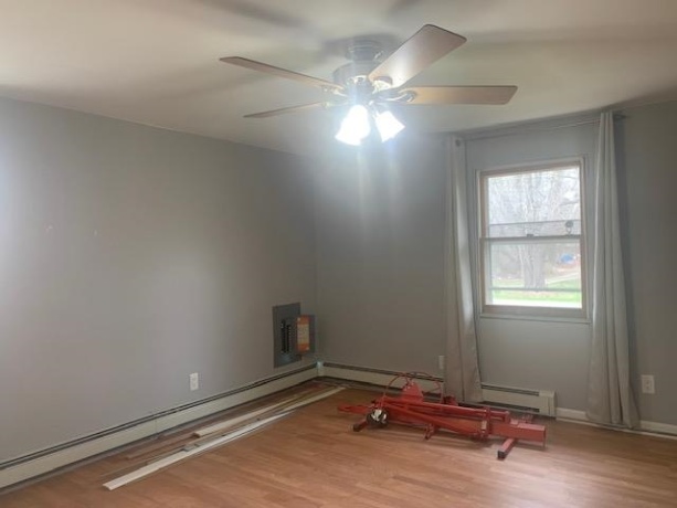 1818 Carr, Streator, Illinois 61364, 4 Bedrooms Bedrooms, ,2 BathroomsBathrooms,House,For Sale,Carr,202601943