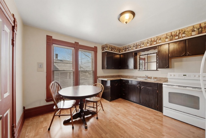 324 2nd, DIXON, Illinois 61021, ,2 Units,For Sale,2nd,202601946