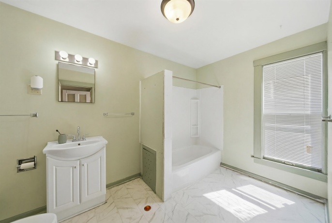 324 2nd, DIXON, Illinois 61021, ,2 Units,For Sale,2nd,202601946