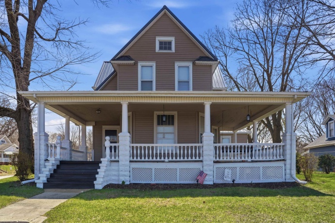 324 2nd, DIXON, Illinois 61021, ,2 Units,For Sale,2nd,202601946