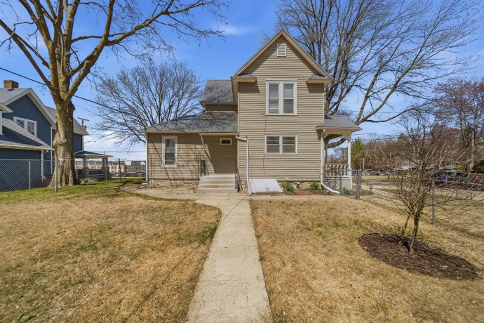 324 2nd, DIXON, Illinois 61021, ,2 Units,For Sale,2nd,202601946