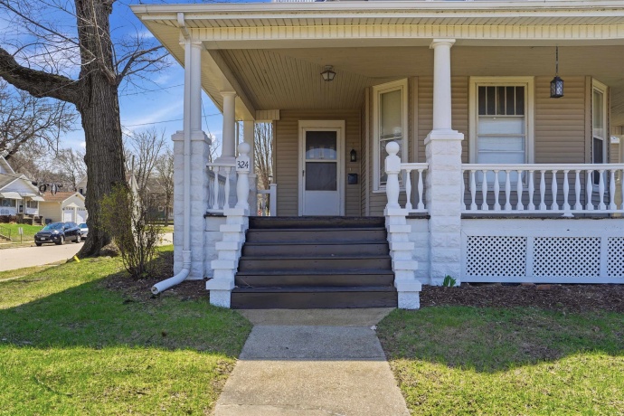 324 2nd, DIXON, Illinois 61021, ,2 Units,For Sale,2nd,202601946