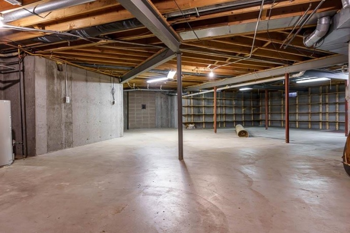 1920 Yale Bridge, SOUTH BELOIT, Illinois 61080, 3 Bedrooms Bedrooms, ,2 BathroomsBathrooms,House,For Sale,Yale Bridge,202601945