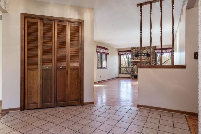 1920 Yale Bridge, SOUTH BELOIT, Illinois 61080, 3 Bedrooms Bedrooms, ,2 BathroomsBathrooms,House,For Sale,Yale Bridge,202601945