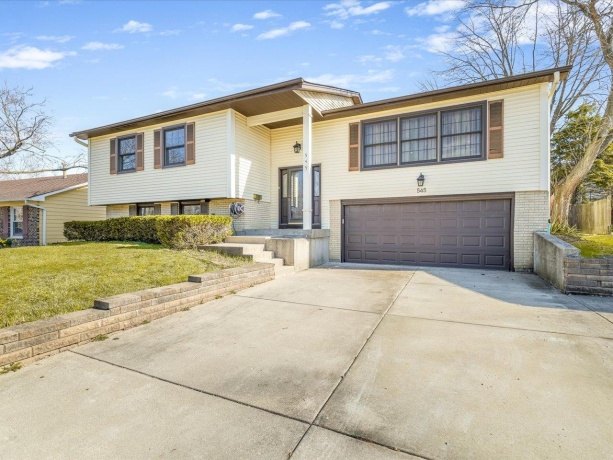 545 Andrew, LAKE ZURICH, Illinois 60047, 5 Bedrooms Bedrooms, ,2 BathroomsBathrooms,House,For Sale,Andrew,202601948