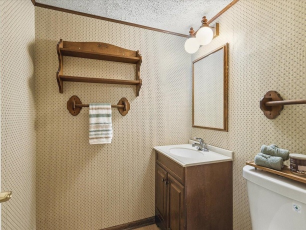 545 Andrew, LAKE ZURICH, Illinois 60047, 5 Bedrooms Bedrooms, ,2 BathroomsBathrooms,House,For Sale,Andrew,202601948