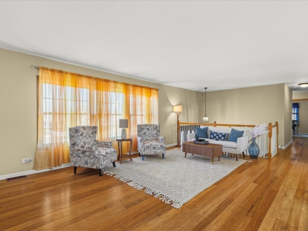 545 Andrew, LAKE ZURICH, Illinois 60047, 5 Bedrooms Bedrooms, ,2 BathroomsBathrooms,House,For Sale,Andrew,202601948