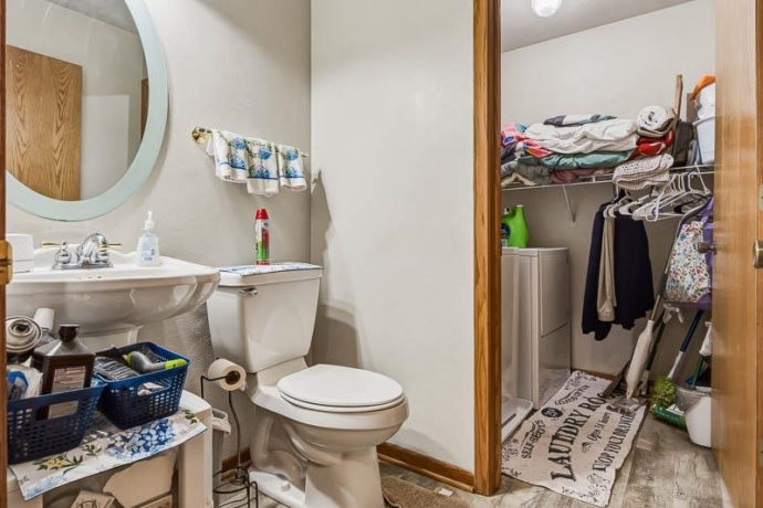 8319 Woodbridge, MACHESNEY PARK, Illinois 61115, 3 Bedrooms Bedrooms, ,2 BathroomsBathrooms,House,For Sale,Woodbridge,202601950