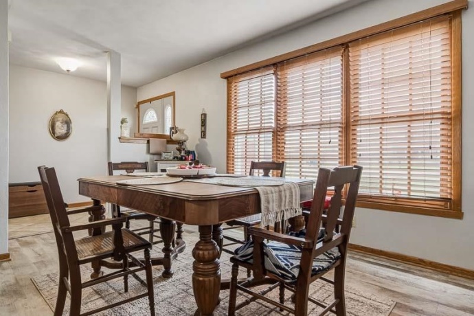 8319 Woodbridge, MACHESNEY PARK, Illinois 61115, 3 Bedrooms Bedrooms, ,2 BathroomsBathrooms,House,For Sale,Woodbridge,202601950