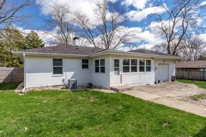 3115 20th, ROCKFORD, Illinois 61109, 2 Bedrooms Bedrooms, ,1 BathroomBathrooms,House,For Sale,20th,202601951