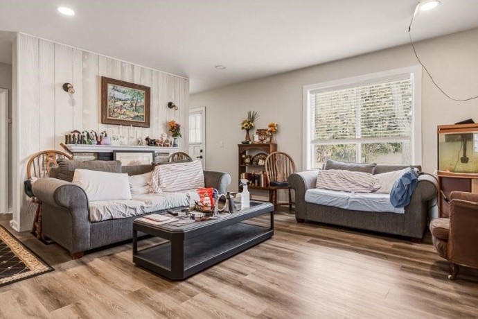 3115 20th, ROCKFORD, Illinois 61109, 2 Bedrooms Bedrooms, ,1 BathroomBathrooms,House,For Sale,20th,202601951