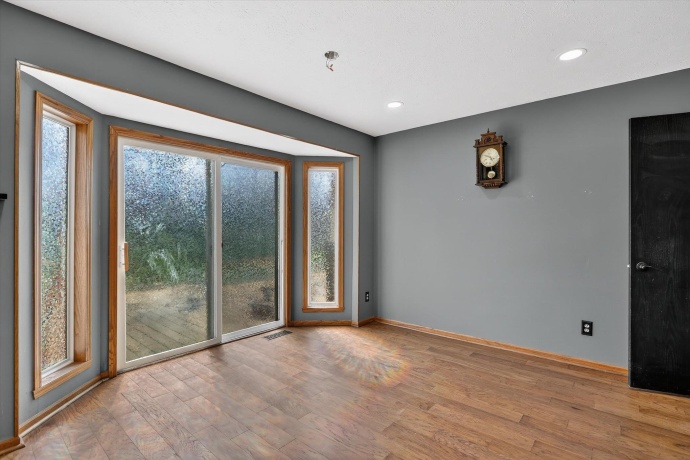 2683 Bluffside, ROCKFORD, Illinois 61109, 5 Bedrooms Bedrooms, ,3 BathroomsBathrooms,House,For Sale,Bluffside,202601952