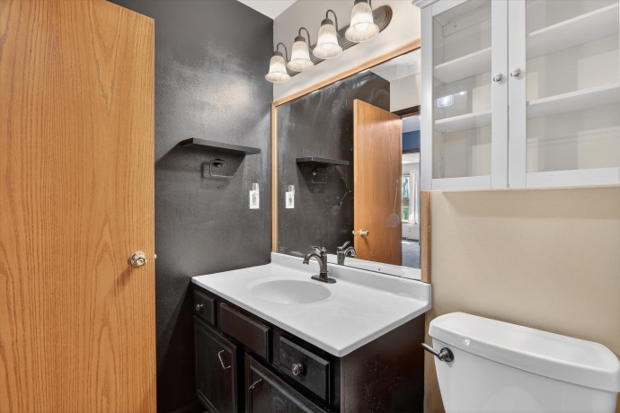 2683 Bluffside, ROCKFORD, Illinois 61109, 5 Bedrooms Bedrooms, ,3 BathroomsBathrooms,House,For Sale,Bluffside,202601952