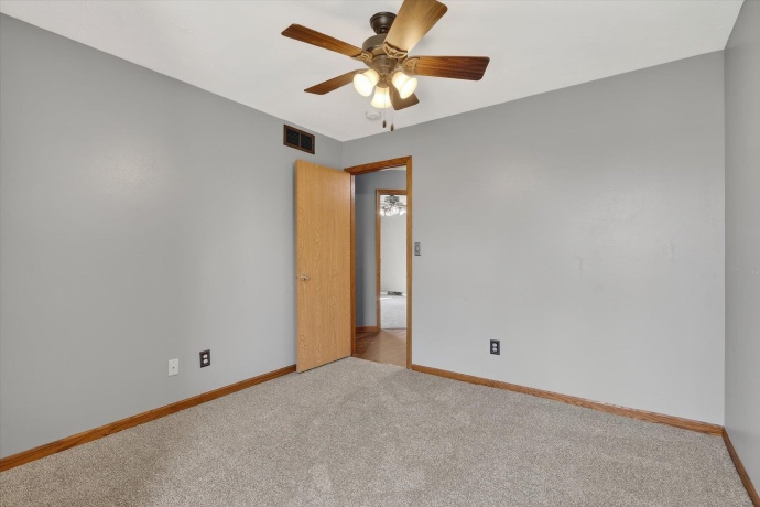 2683 Bluffside, ROCKFORD, Illinois 61109, 5 Bedrooms Bedrooms, ,3 BathroomsBathrooms,House,For Sale,Bluffside,202601952