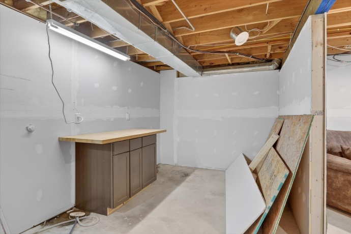 2683 Bluffside, ROCKFORD, Illinois 61109, 5 Bedrooms Bedrooms, ,3 BathroomsBathrooms,House,For Sale,Bluffside,202601952