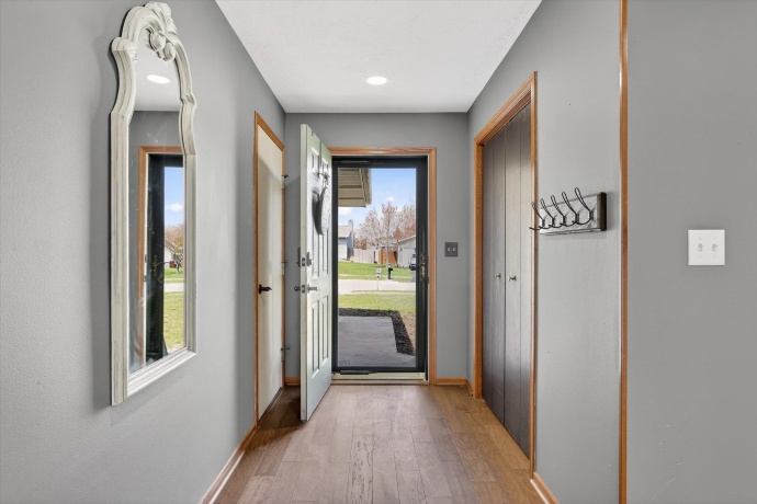 2683 Bluffside, ROCKFORD, Illinois 61109, 5 Bedrooms Bedrooms, ,3 BathroomsBathrooms,House,For Sale,Bluffside,202601952