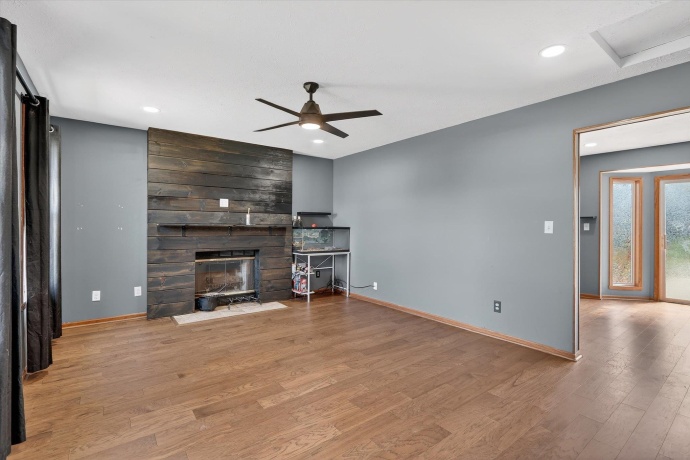 2683 Bluffside, ROCKFORD, Illinois 61109, 5 Bedrooms Bedrooms, ,3 BathroomsBathrooms,House,For Sale,Bluffside,202601952