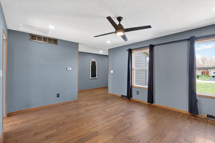 2683 Bluffside, ROCKFORD, Illinois 61109, 5 Bedrooms Bedrooms, ,3 BathroomsBathrooms,House,For Sale,Bluffside,202601952