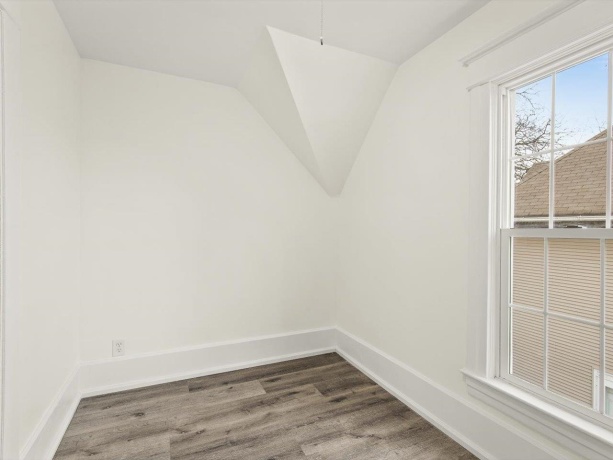 1516 5th, ROCKFORD, Illinois 61104, 5 Bedrooms Bedrooms, ,2 BathroomsBathrooms,House,For Sale,5th,202601960