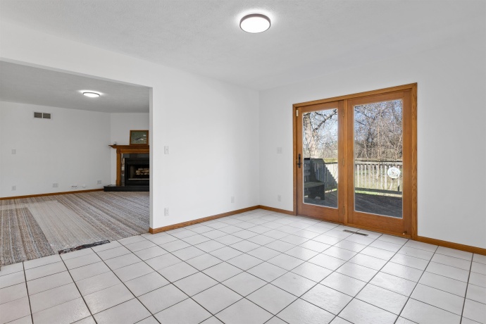 6859 Fitzgerald, ROCKFORD, Illinois 61102, 3 Bedrooms Bedrooms, ,2 BathroomsBathrooms,House,For Sale,Fitzgerald,202601963