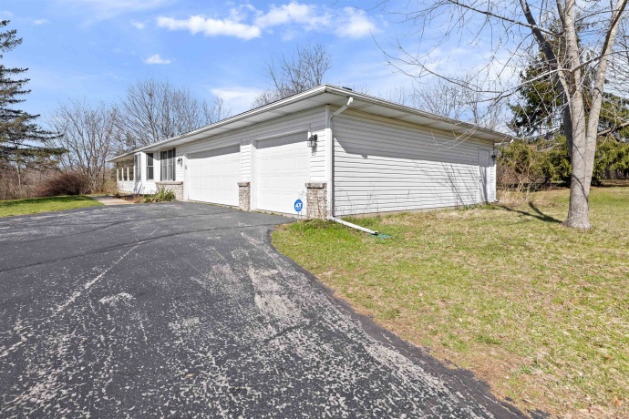 6859 Fitzgerald, ROCKFORD, Illinois 61102, 3 Bedrooms Bedrooms, ,2 BathroomsBathrooms,House,For Sale,Fitzgerald,202601963