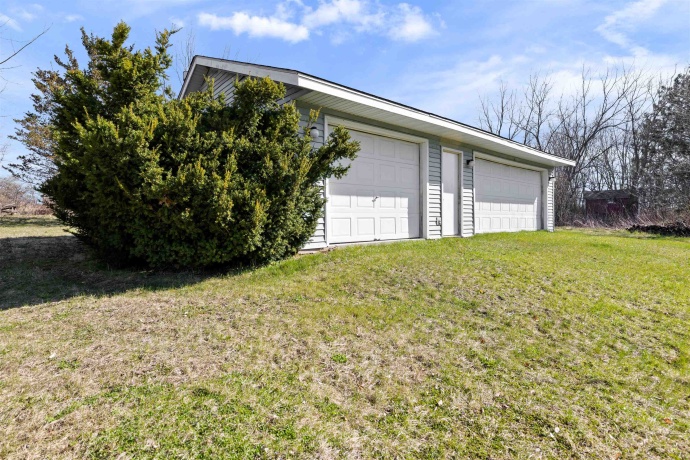 6859 Fitzgerald, ROCKFORD, Illinois 61102, 3 Bedrooms Bedrooms, ,2 BathroomsBathrooms,House,For Sale,Fitzgerald,202601963