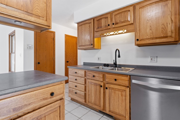 6859 Fitzgerald, ROCKFORD, Illinois 61102, 3 Bedrooms Bedrooms, ,2 BathroomsBathrooms,House,For Sale,Fitzgerald,202601963