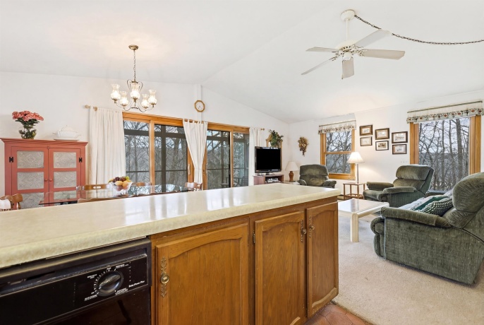 5A11 White Buffalo, APPLE RIVER, Illinois 61001, 3 Bedrooms Bedrooms, ,2 BathroomsBathrooms,House,For Sale,White Buffalo,202601965