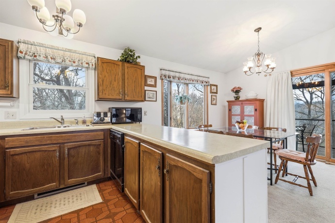 5A11 White Buffalo, APPLE RIVER, Illinois 61001, 3 Bedrooms Bedrooms, ,2 BathroomsBathrooms,House,For Sale,White Buffalo,202601965