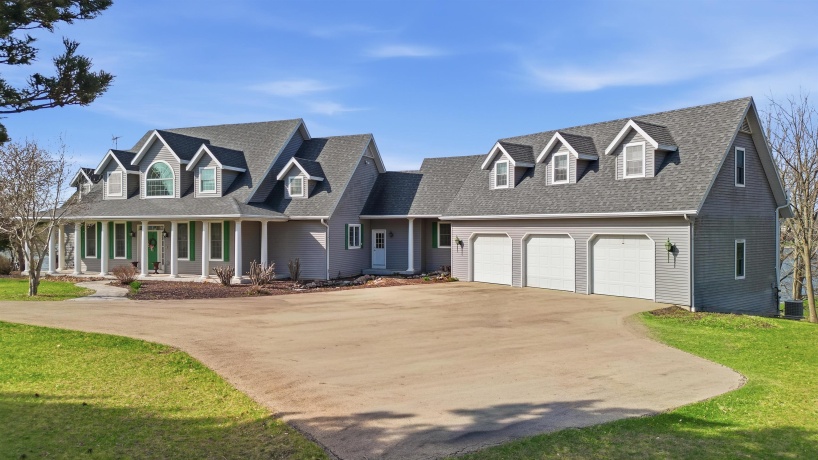 23-48 Barrington, LAKE CARROLL, Illinois 61046, 5 Bedrooms Bedrooms, ,4 BathroomsBathrooms,House,For Sale,Barrington,202601966