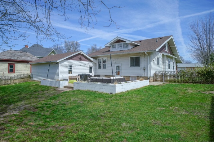 107 Barber, POLO, Illinois 61064, 3 Bedrooms Bedrooms, ,1 BathroomBathrooms,House,For Sale,Barber,202601968